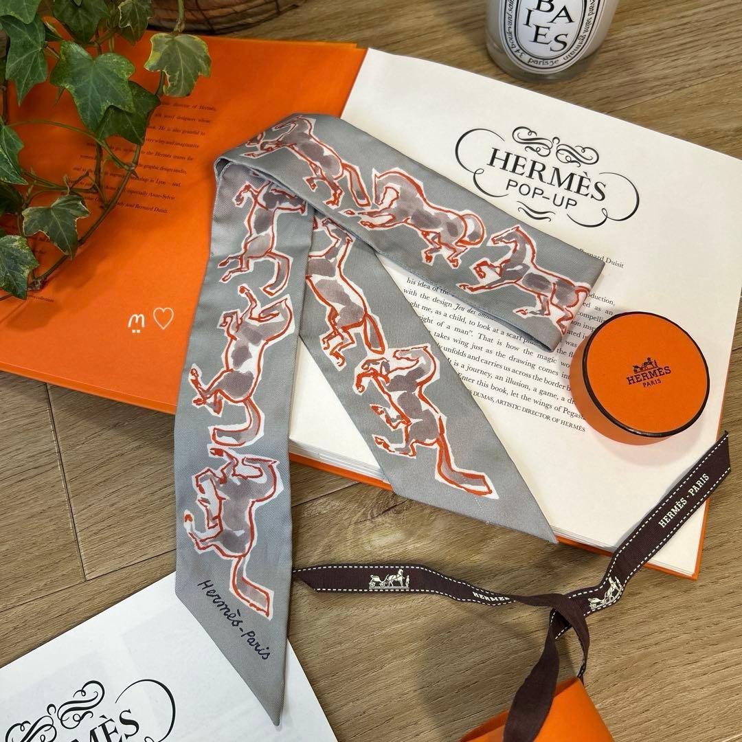 HERMESエルメス　ツイリー　自由の馬　シルクスカーフ　バッグチャーム　グレー 楽天市場】≪新品≫ エルメス ツイリー 自由の馬 グリスパール