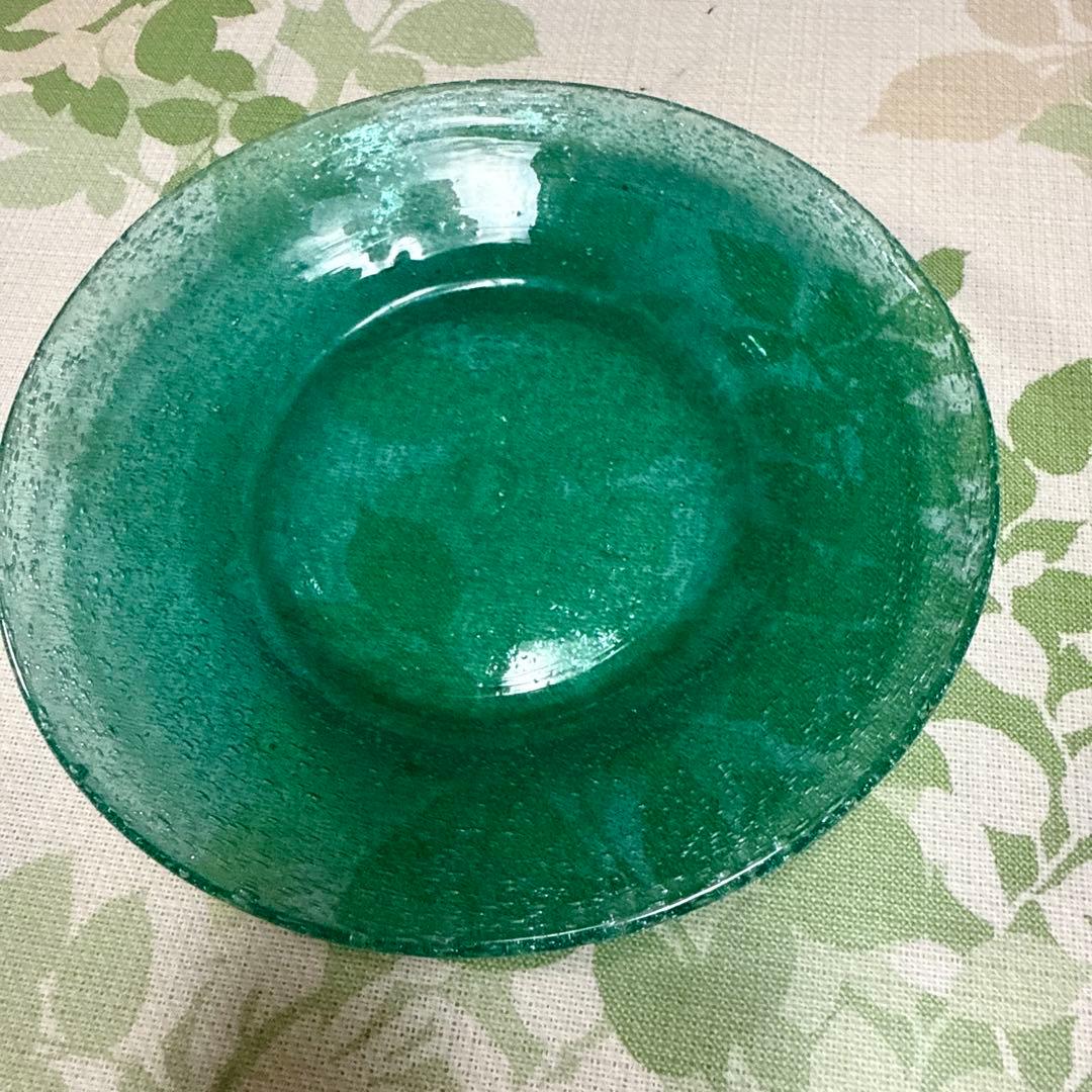 吹きガラス美しい鉢2個と一枚の皿 - メルカリ