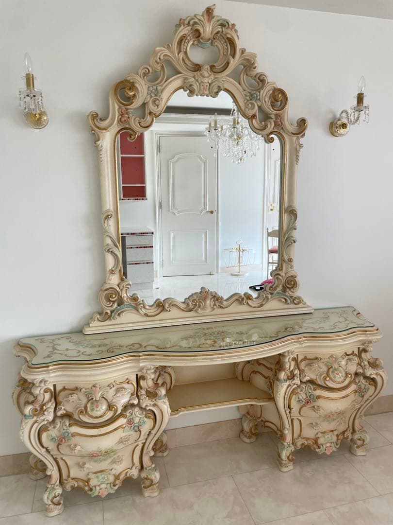 お値下げ‼️‼️高級イタリア家具.美品.ゴルチャコ&シリック お値下げ‼️‼️高級イタリア家具.美品.ゴルチャコ&シリック - メルカリ