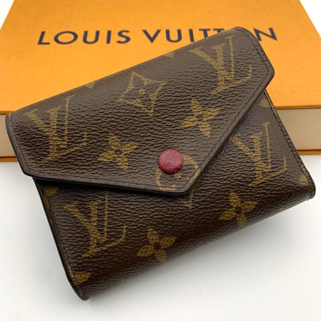 美品 ルイヴィトン ポルトフォイユヴィクトリーヌ 財布 コンパクト フューシャ LOUIS VUITTON（ルイ・ヴィトン） ポルトフォイユ ヴィクトリーヌ財布