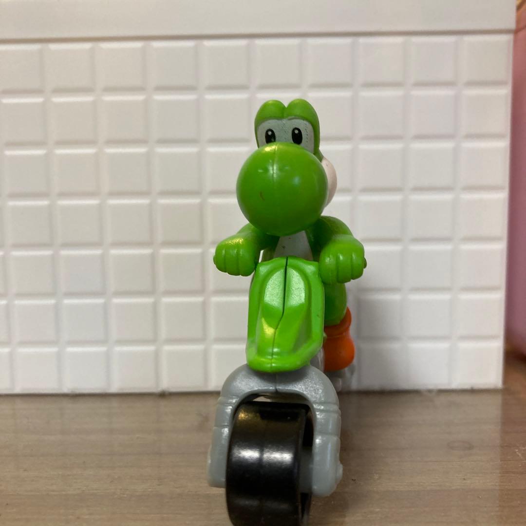 ヨッシー バイクフィギュア 約7cm - メルカリ
