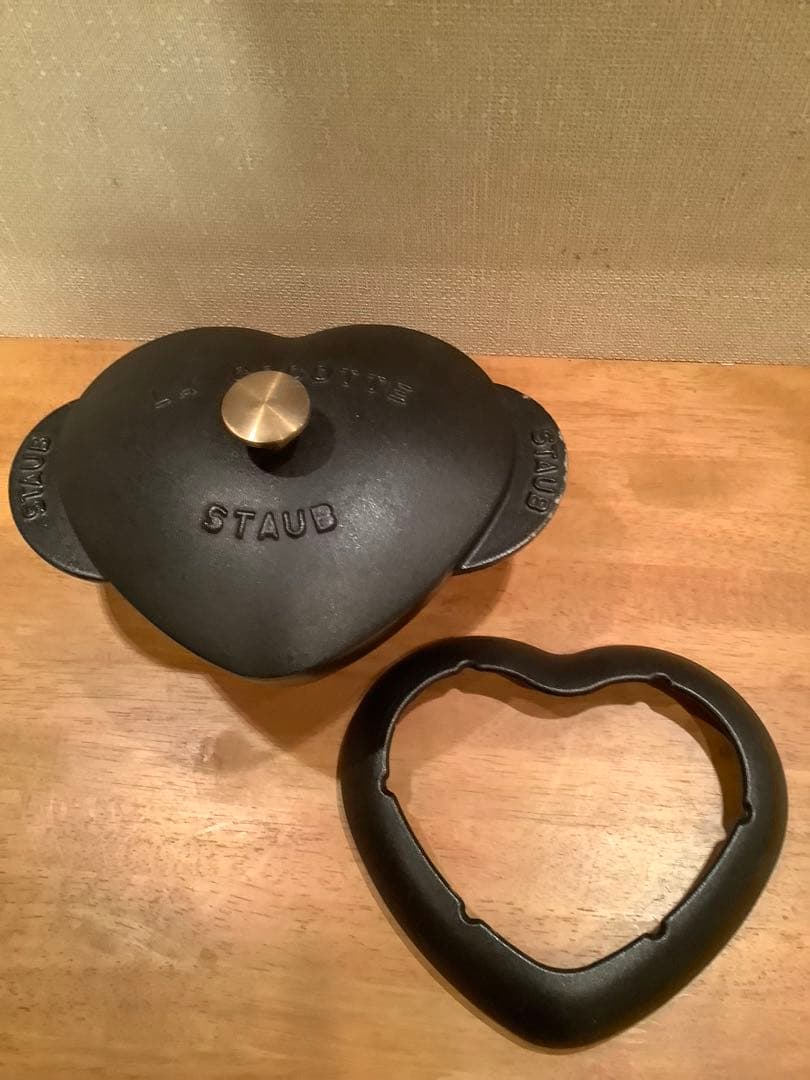 希少！STAUB LA COCOTTE ハート型鍋 フォンデュ　黒 希少！STAUB LA COCOTTE ハート型鍋 フォンデュ 黒 希少！STAUB LA