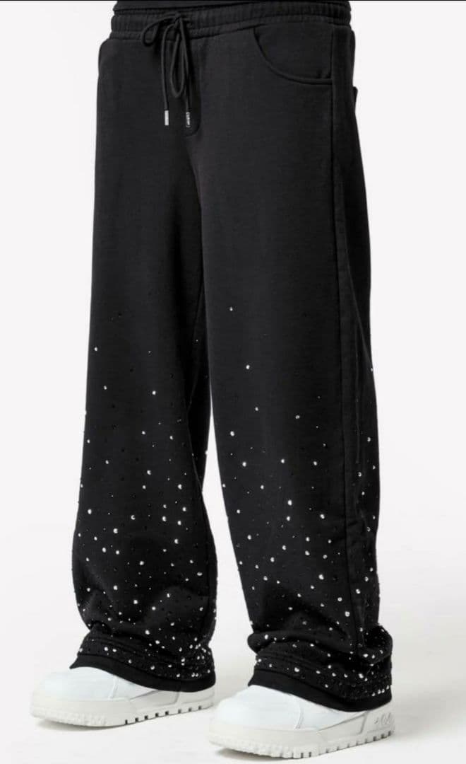 GUAPI スウェットパンツ フレア ラインストーン - メルカリ