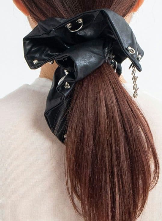 HEYEP Leather Piercing Detail Scrunchie - メルカリ