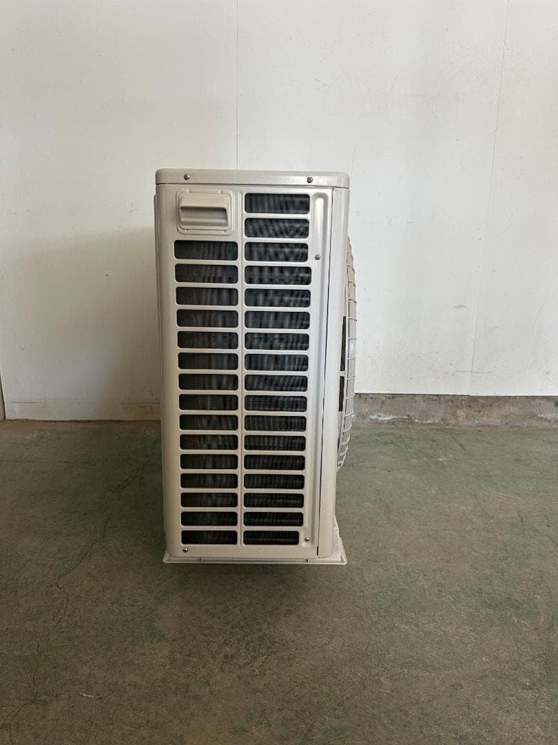 エアコンRAS-XK56L2 W (18畳・単相200V) メガ暖白くまくん - メルカリ