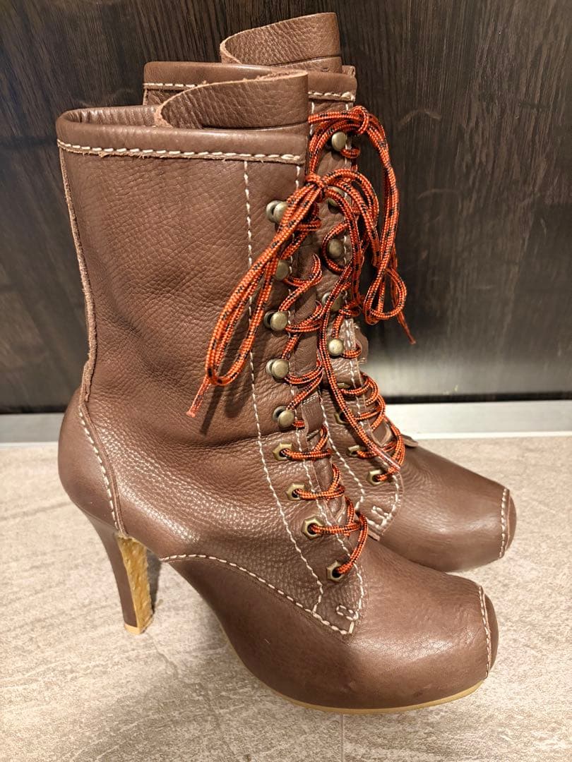 未使用【Vivienne Westwood】本革ブラウンブーツ - メルカリ