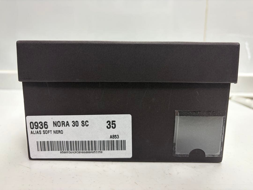 s*i様 新品未使用 ペリーコ ノラ アネッリ パンプス ブラック PELLIC