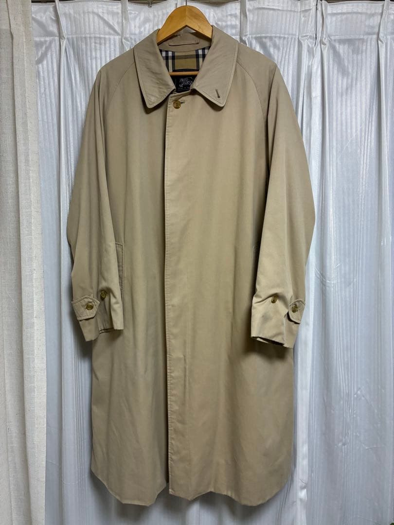 Burberry バーバリー　コート　1枚袖 人気上昇しすぎて出会えたら相当ラッキー！ バーバリーの一枚袖 コート