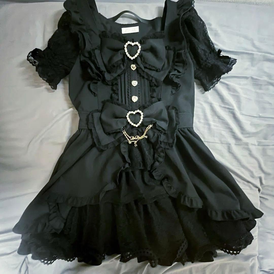 リズリサ フロントカシュクールBIGリボンセットアップ 黒 - メルカリ