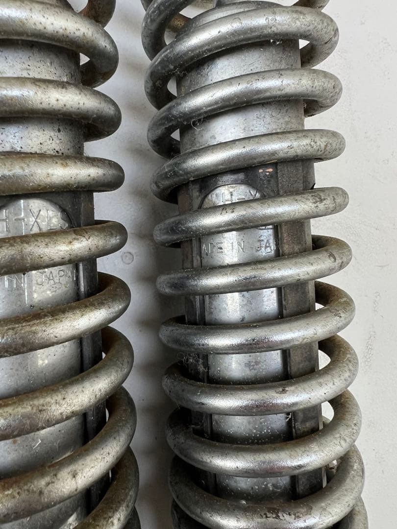 xlch アイアンショベル リアショック - メルカリ