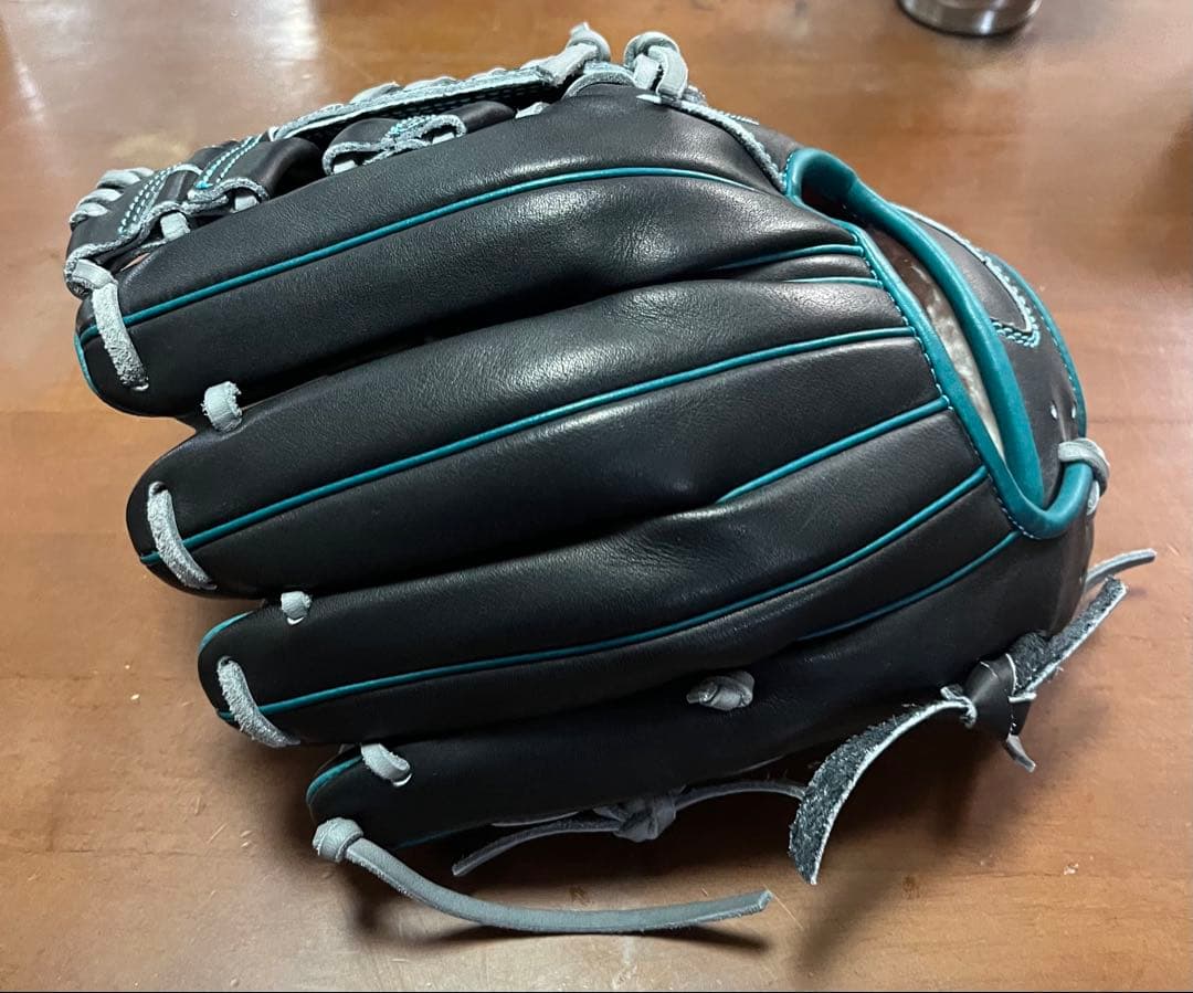 ATOMS アトムズ　硬式オーダーグラブ　内野手用　021型