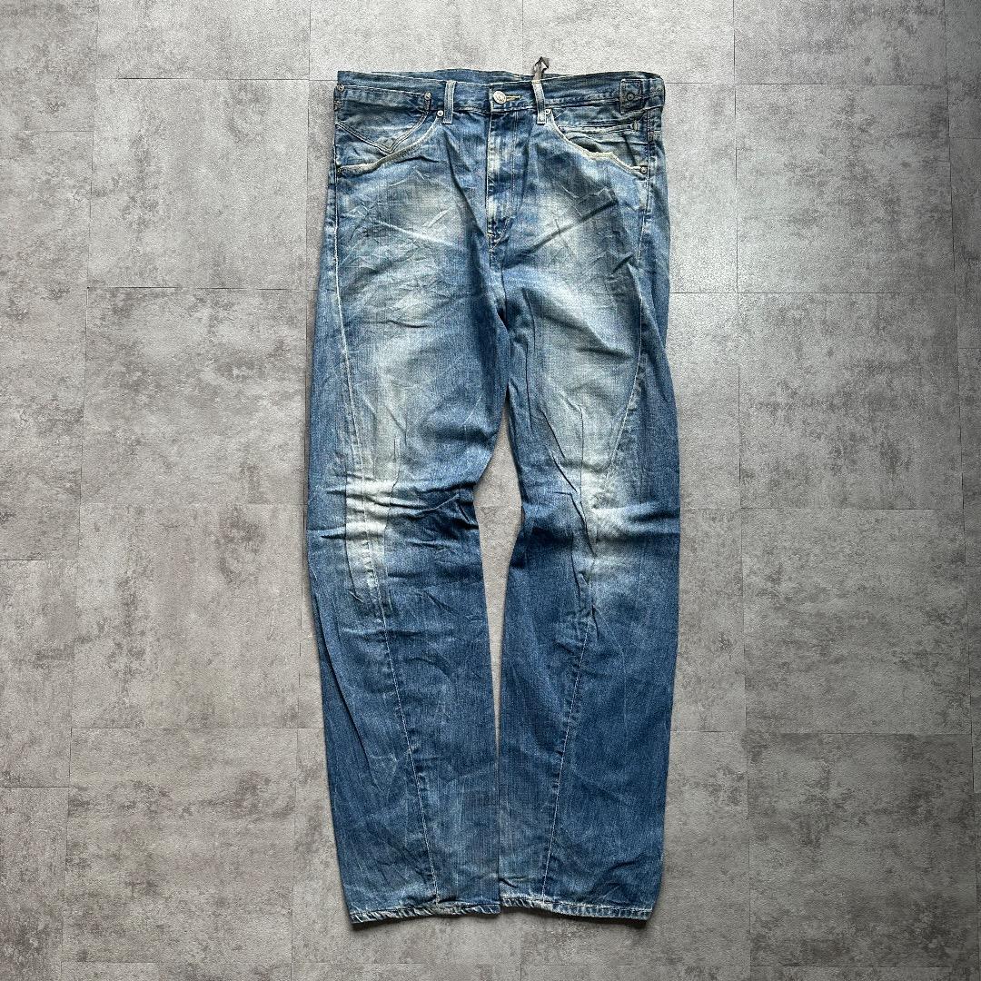 W34 L34】00s europe levi's engineered - メルカリ