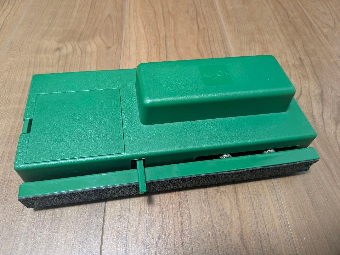 ３人麻雀用牌押し出し機 ゴッドハンド2（中古品） 楽天市場】牌山押出機『ゴッドハンド2』 麻雀 グッズ : 麻雀用具専門店