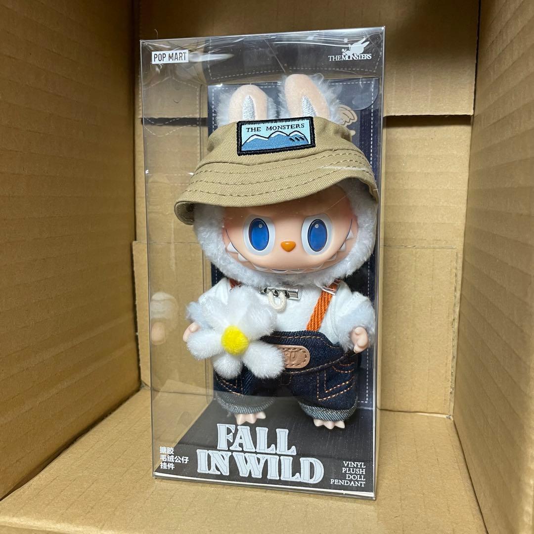 ラブブ FALL IN WILD ぬいぐるみペンダント - メルカリ