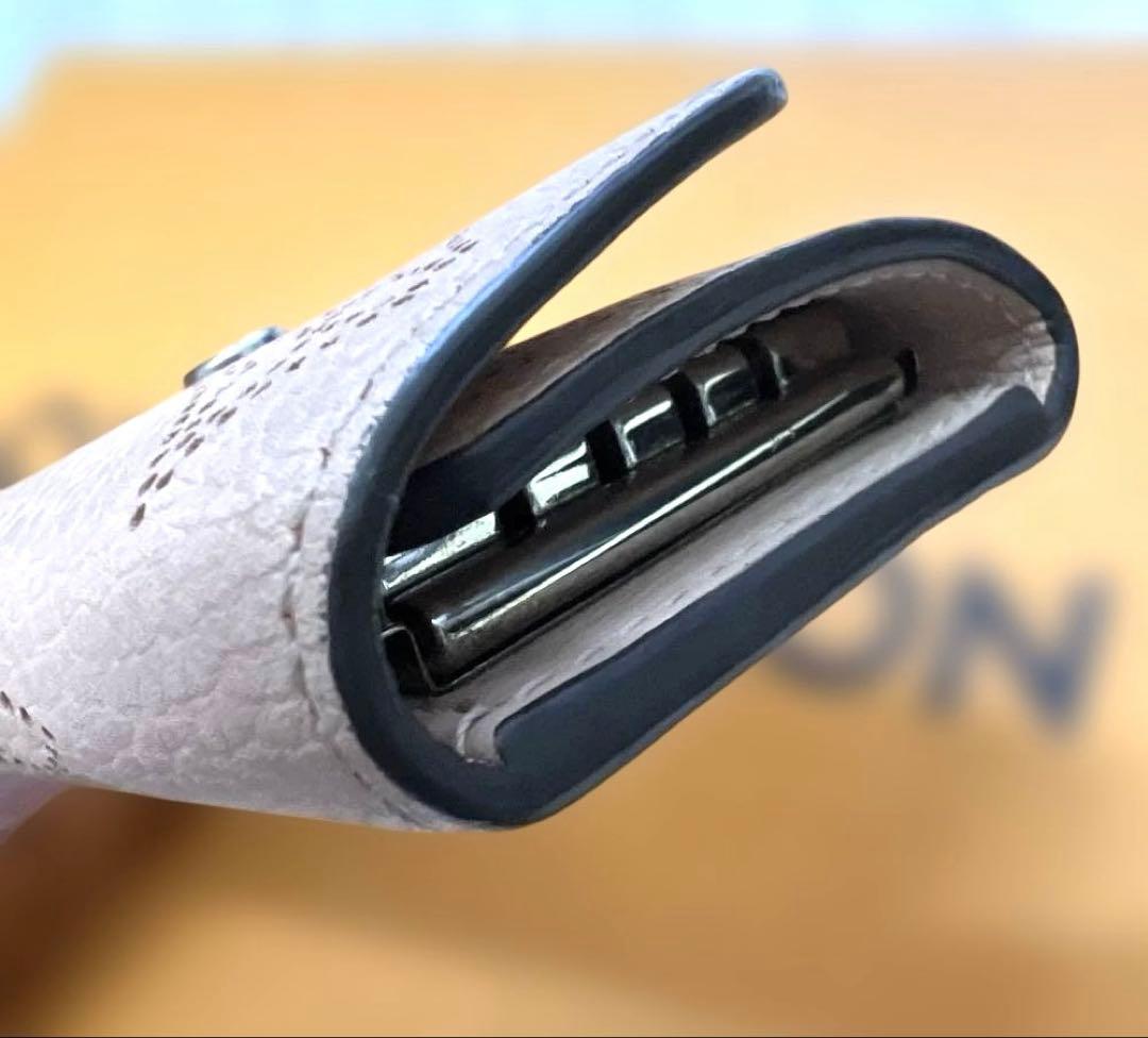 【美品】ルイヴィトン マヒナ キーケース ミュルティクレ　マグノリア