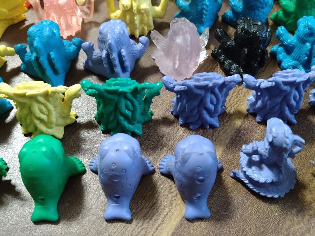 当時物】ガシャポン ゴジラ怪獣軍団 63体セット