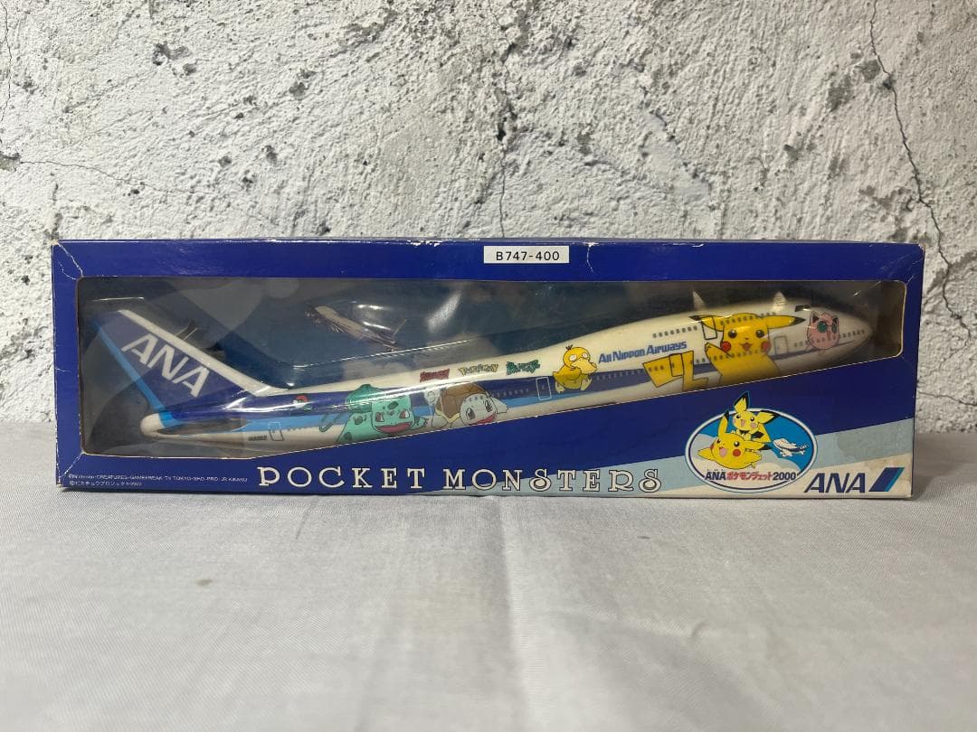 ANA ポケモンジェット 2000 B747-400 JA8962 - メルカリ