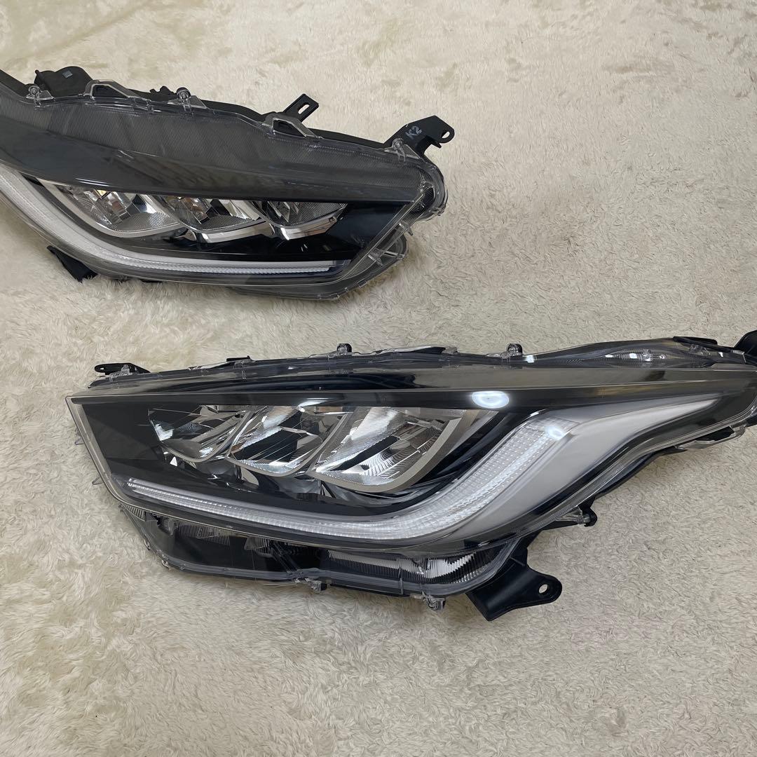 新型GRヤリス後期型 ヘッドライトASSY左右 - メルカリ