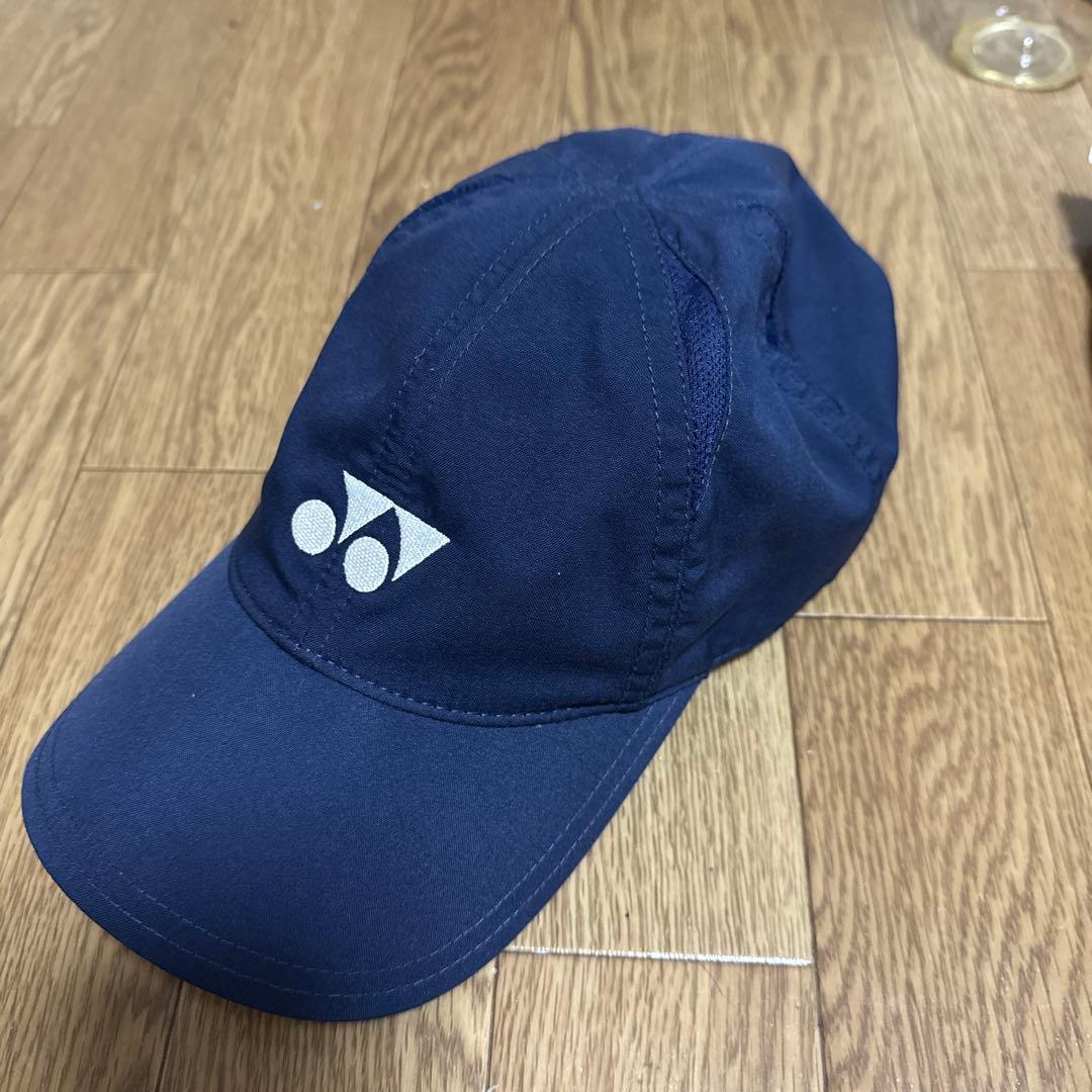 YONEX ネイビーキャップ ロゴ入り - メルカリ