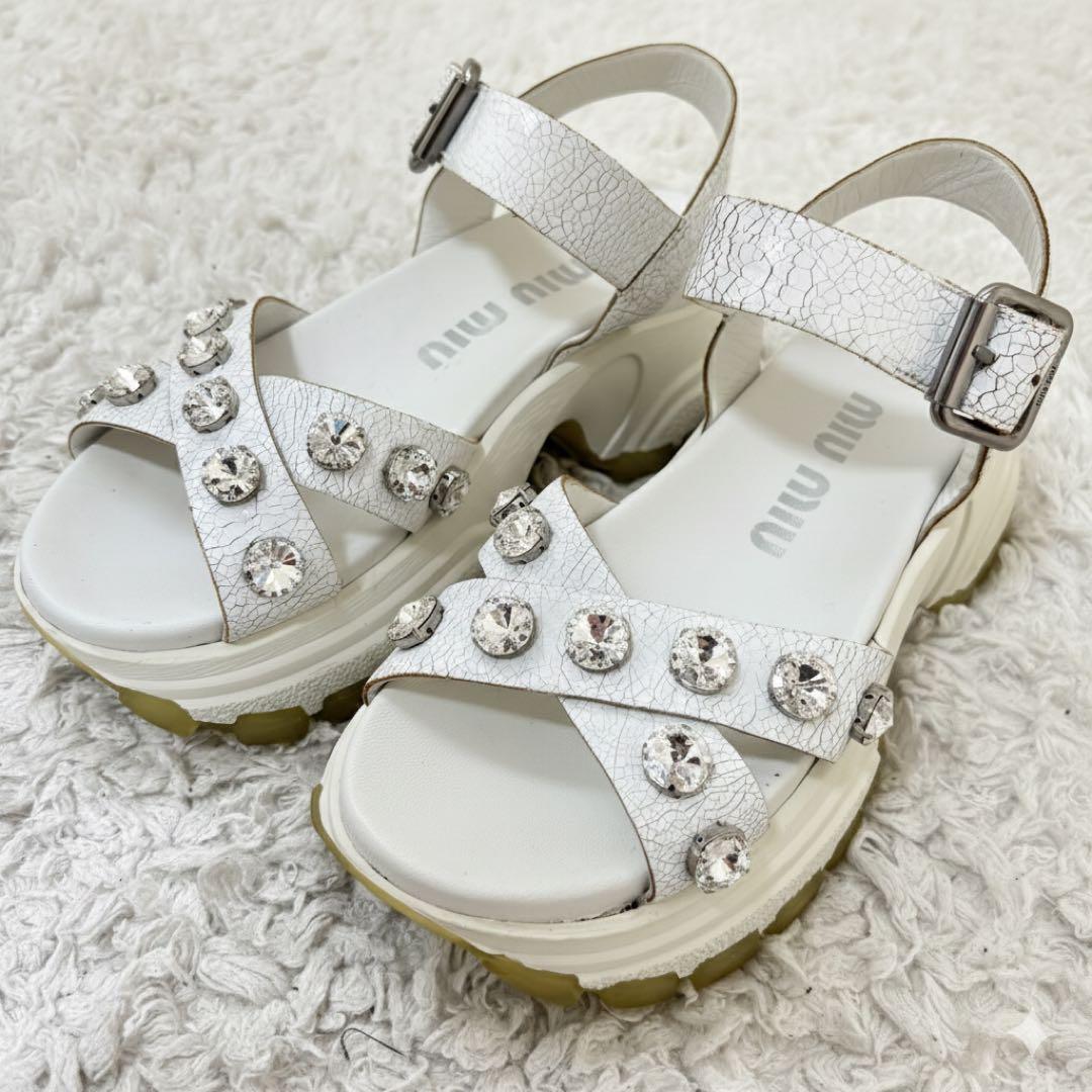 美品✨MIUMIU サンダル クリスタルビジュー レザー 厚底 ダメージ加工