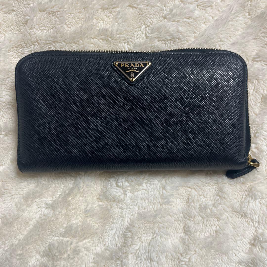 PRADAプラダ 長財布 ブラック 黒 ラウンドファスナー ナイロン 三角