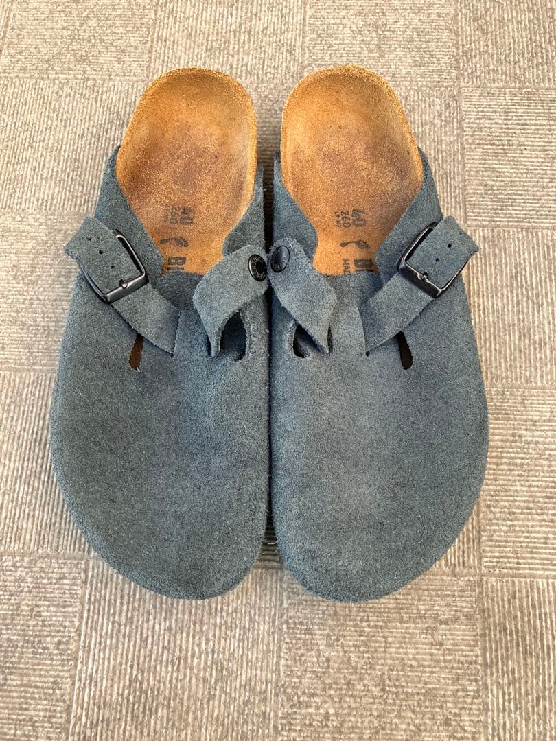 グレー スエード バックストラップサンダル