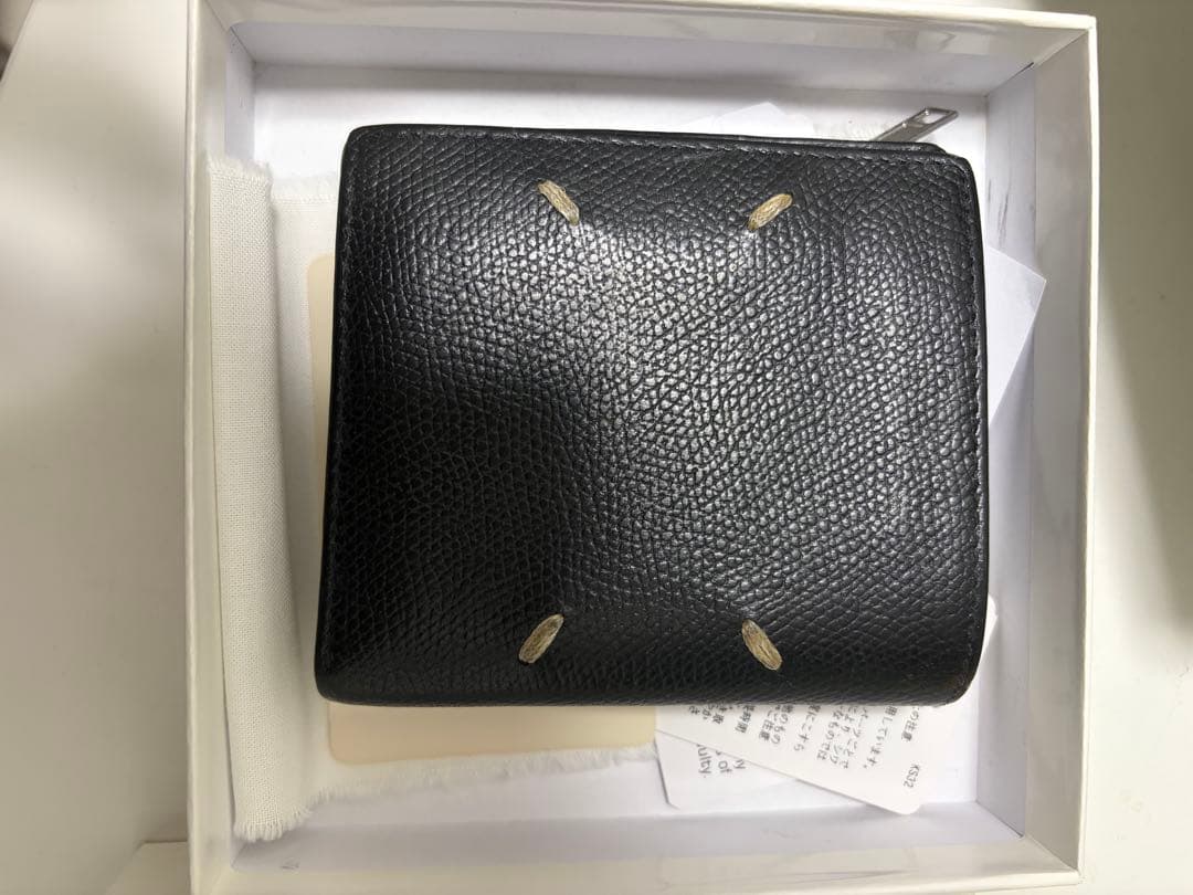 Maison Margiela ブラック 二つ折り財布 S35UI0438 楽天市場】MAISON MARGIELA メゾンマルジェラ 二つ折り財布 S35UI0438