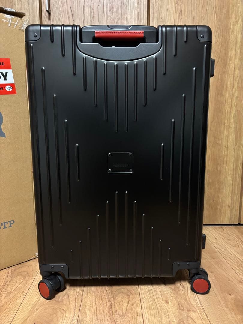 INNOVATOR キャリーケース 70L 限定ステルスレッド - メルカリ