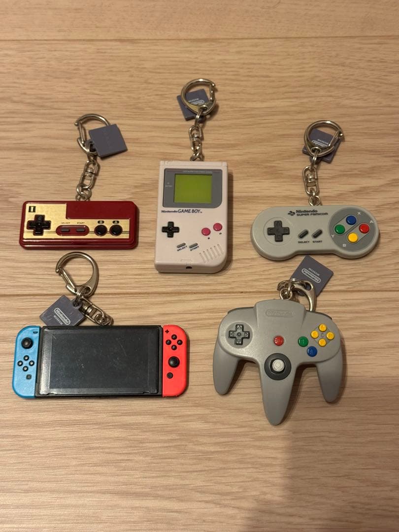 ニンテンドーミュージアム ゲームハードキーホルダーコレクション 5個