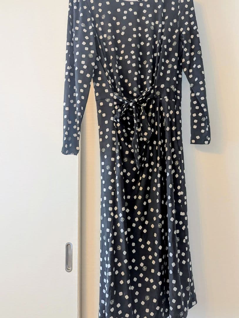 【美品】kay me 黒ドット柄ロングワンピ 11号