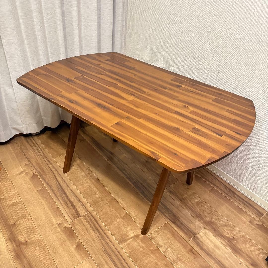 unico(ウニコ) SWELLA(スウェラ)　ダイニングテーブル W1200 ウニコ/unico スウェラ/SWELLA ダイニングテーブル W1200 アカシア材 中古