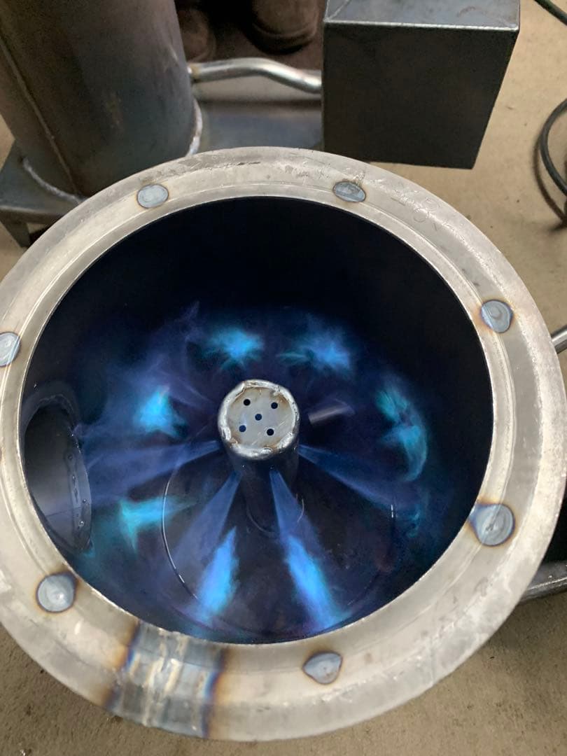 廃油ストーブ 耐熱塗装 - メルカリ