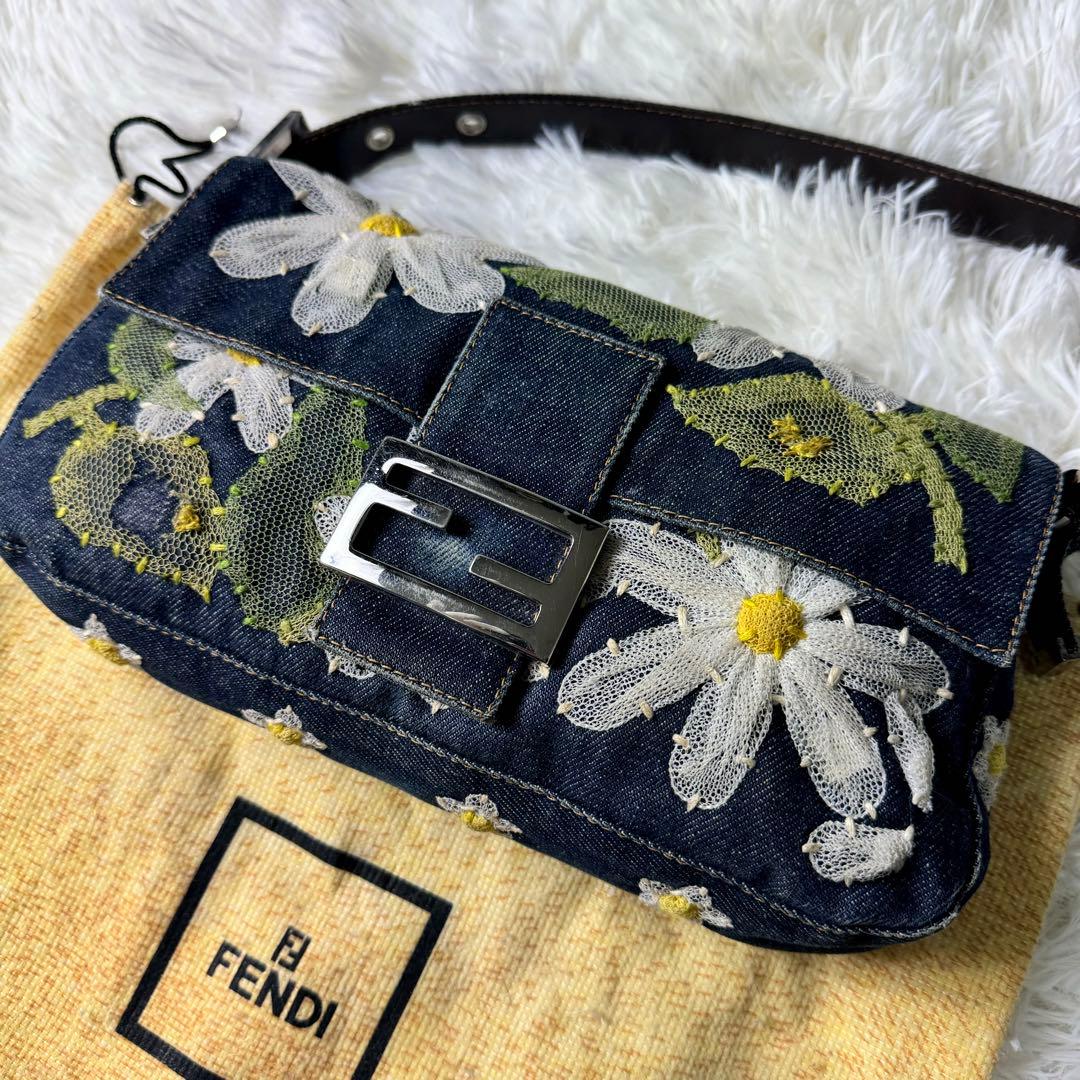 希少✨FENDI マンマバケット ショルダーバッグ デニム 花柄 刺繍