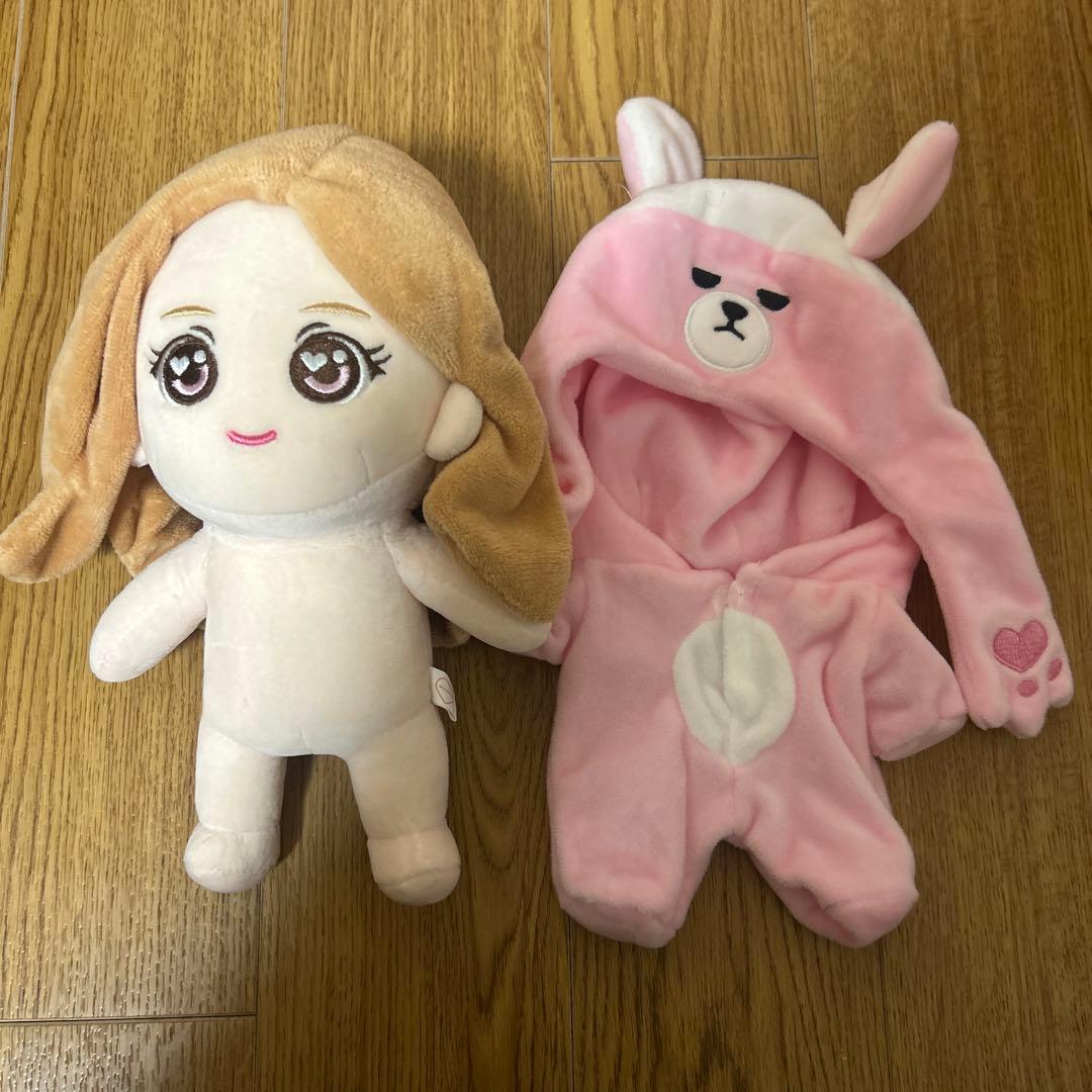 blackpink rose ぬいぐるみ - メルカリ