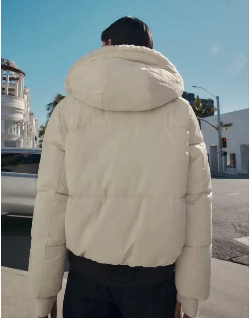 ZARA フェイクシープスキンフード付き撥水ウィンドブレーカー