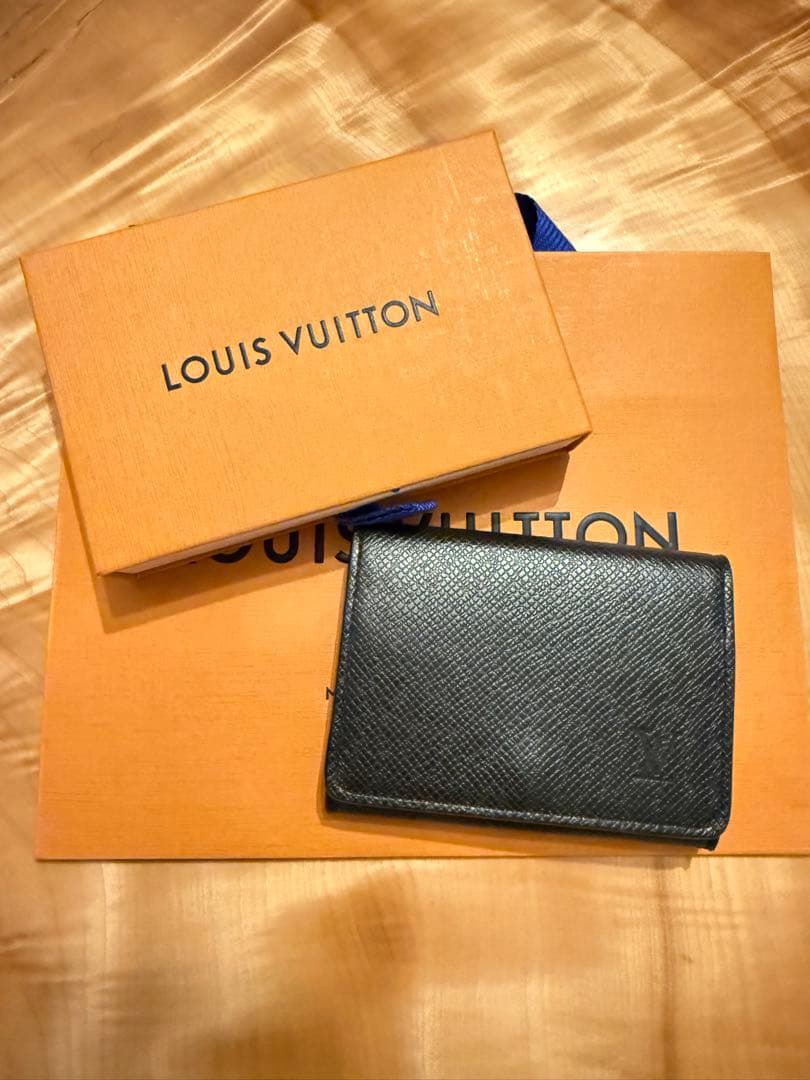LOUIS VUITTON ブラック 名刺入れ すぐ届く Louis Vuitton タイガ 名刺入れ カードケース ブラック