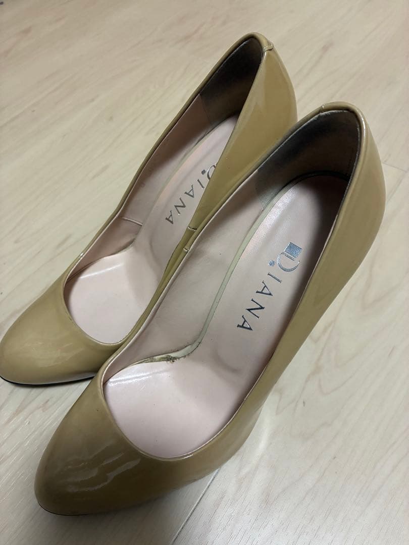 DIANA ベージュ ハイヒール ポインテッドトゥ - メルカリ