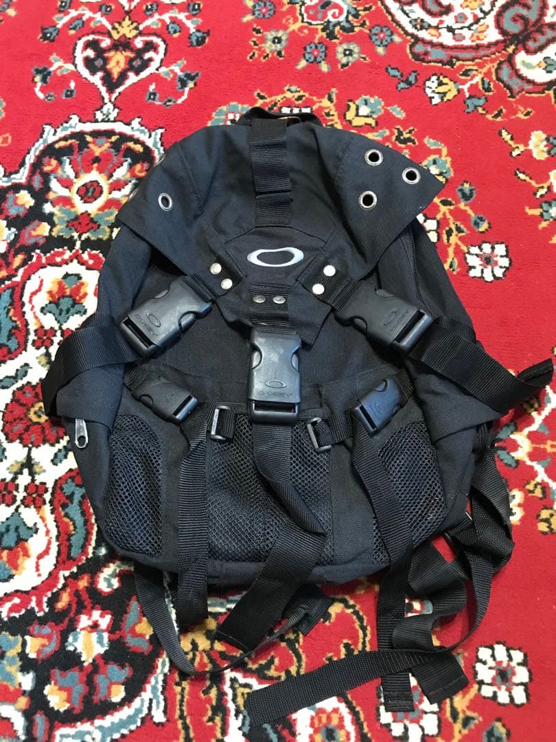 7/5画像追加 Oakley ブラック リュック(ビンテージ) 中古・古着通販】OAKLEY (オークリー) Icon Backpack 2.0 ブラック