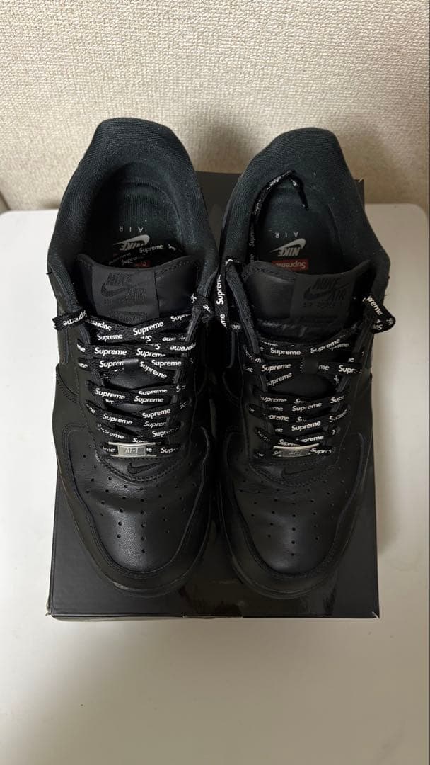 Nike Air Force 1 Low Supreme ブラック　28.5cm