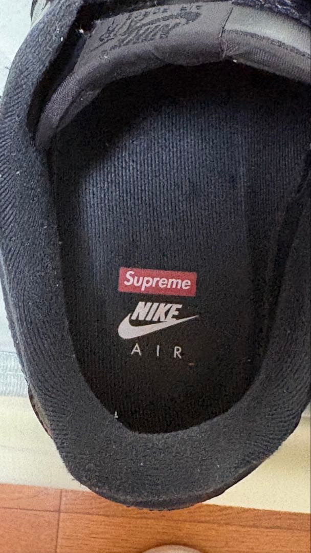 Nike Air Force 1 Low Supreme ブラック　28.5cm