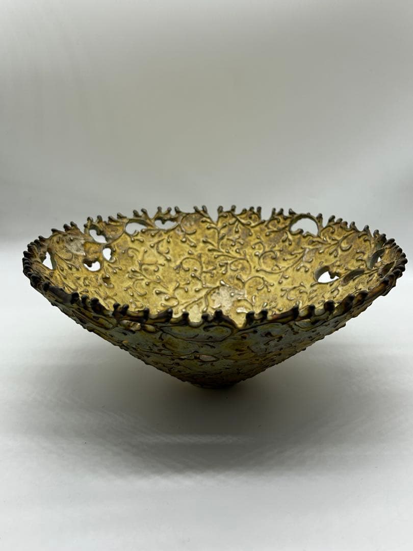 伊藤剛俊作 イッチン銀彩 蔦柄鉢