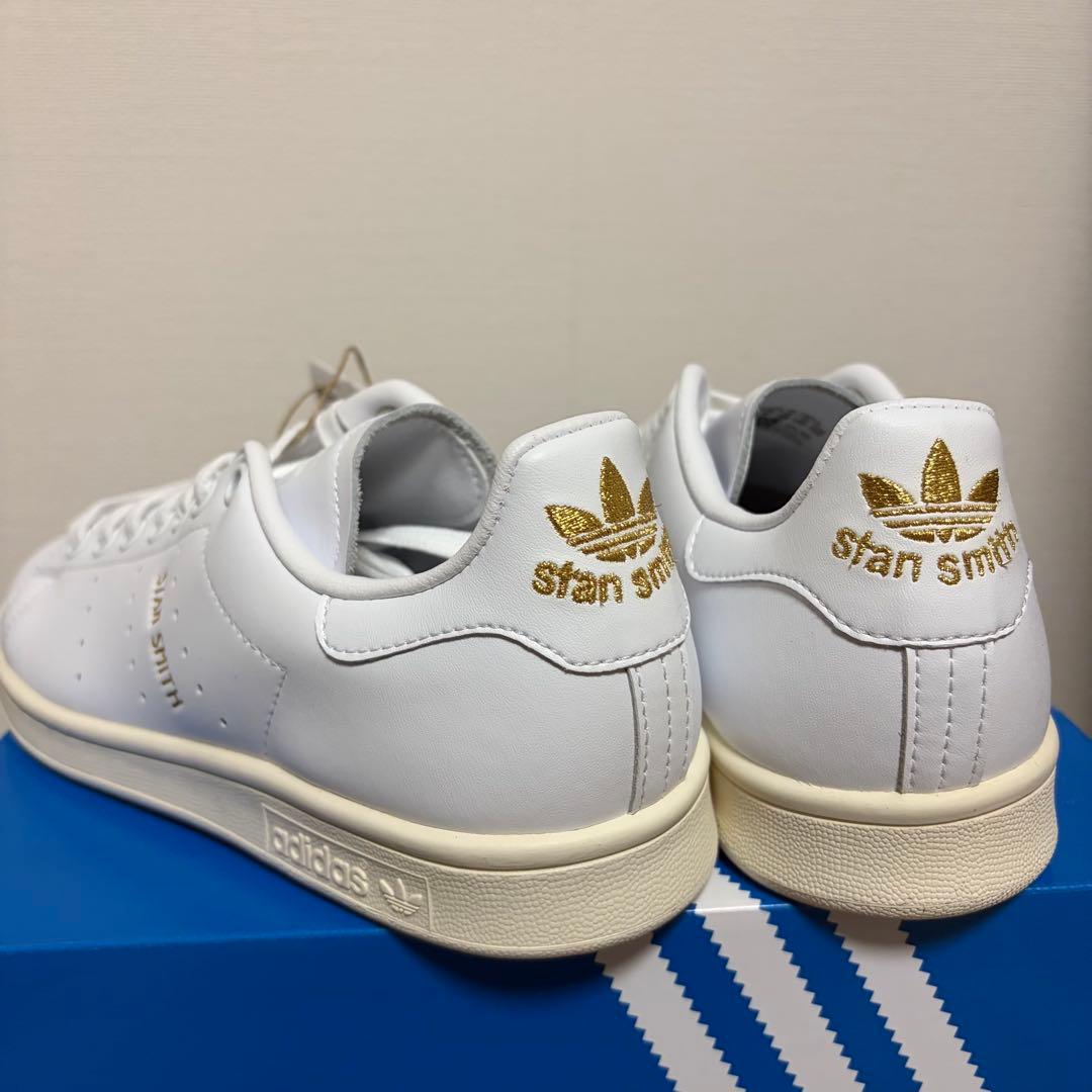 【新品 匿名配送】スタンスミス 白 ゴールド ロゴ 23.5cm adidas