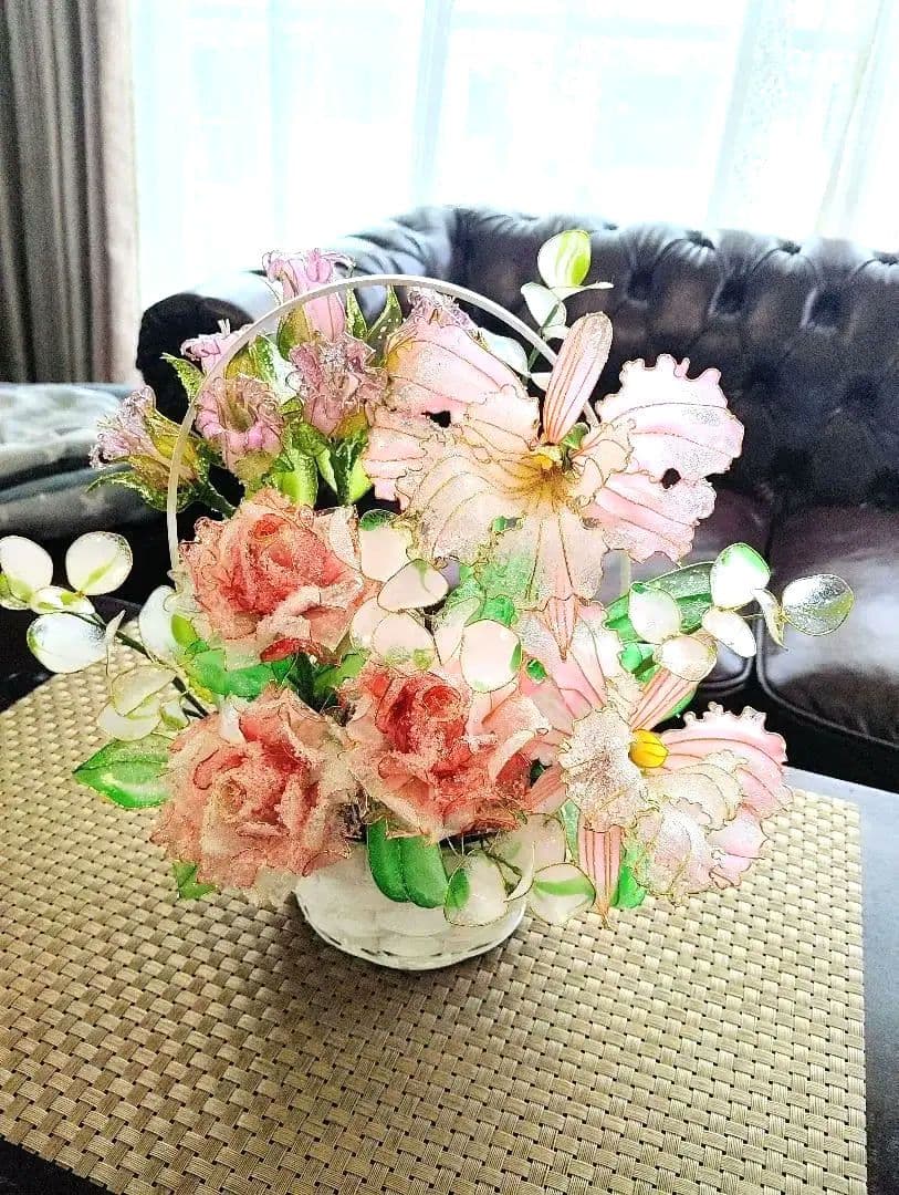 薔薇とカトレアのアレンジメント アメリカンフラワーカトレアと薔薇