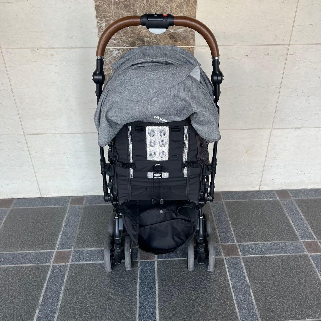 【美品】限定 アップリカ ラクーナビッテクッション ベビーカ2021年製