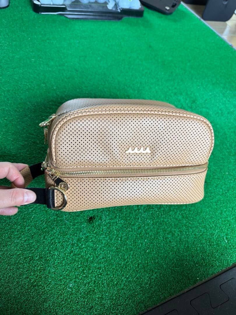 ムータマリン CONTINUA パンチングエシカルレザーカートポーチ - メルカリ