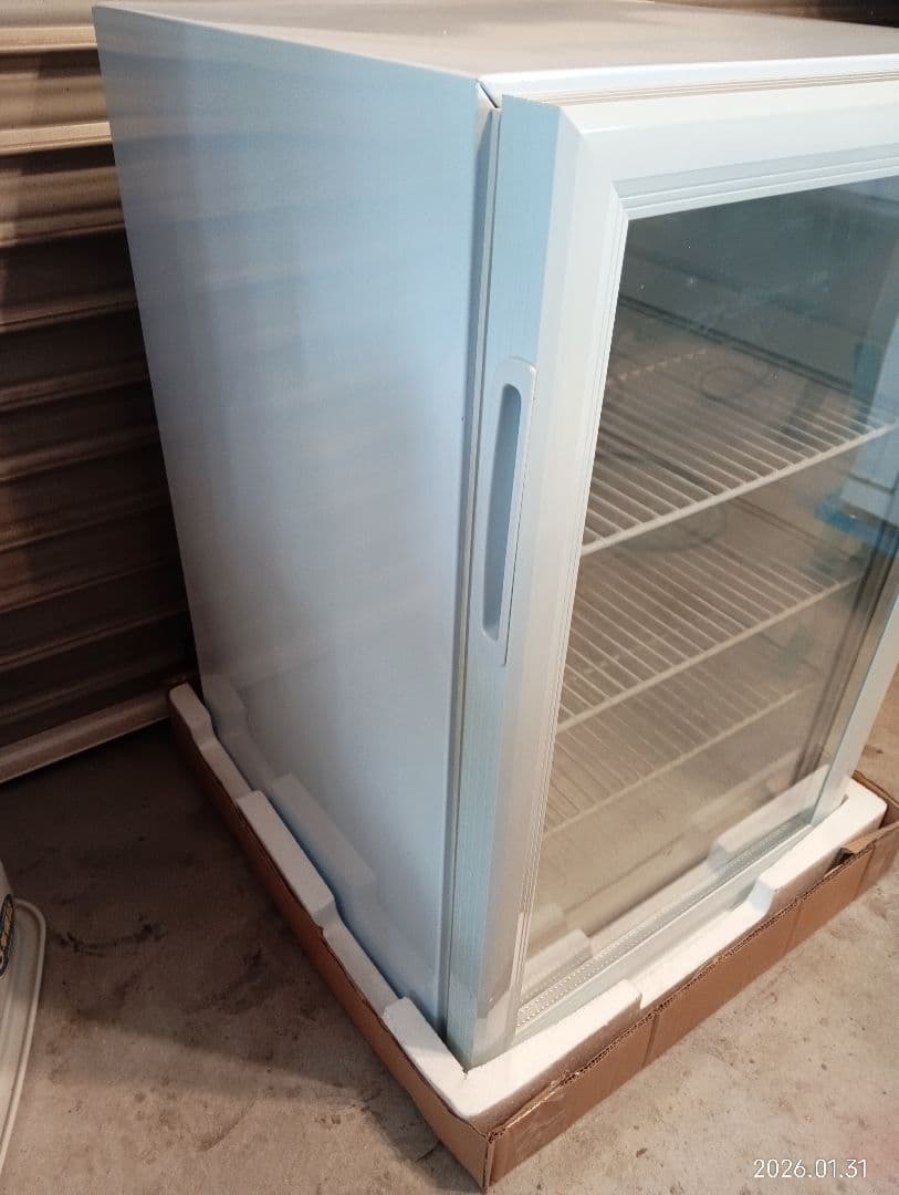 新品送料込み】ガラスドア冷蔵庫 ホワイト 3段棚 冷蔵ショーケース