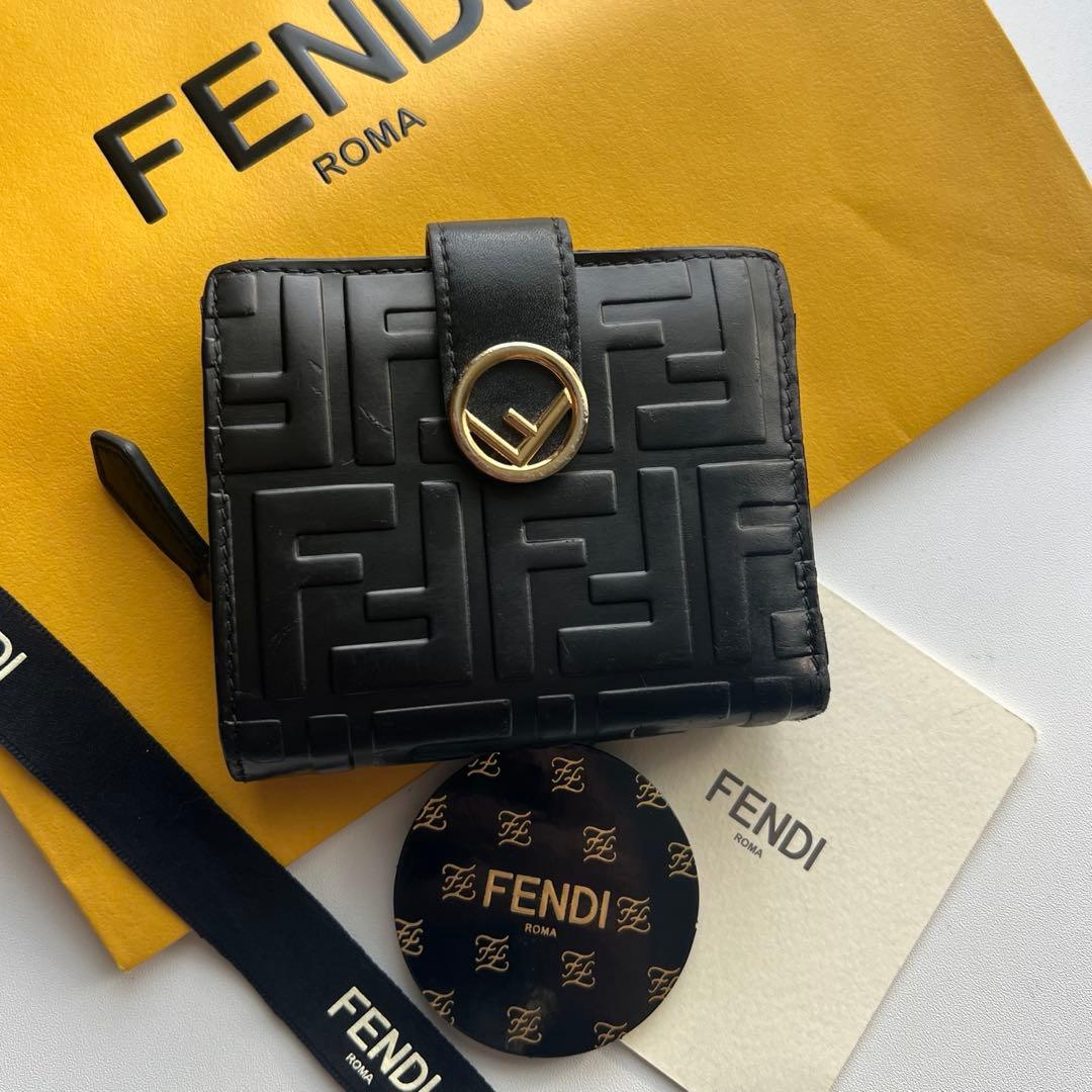 75 美品 FENDI フェンディ ズッカ 2つ折り財布 - メルカリ