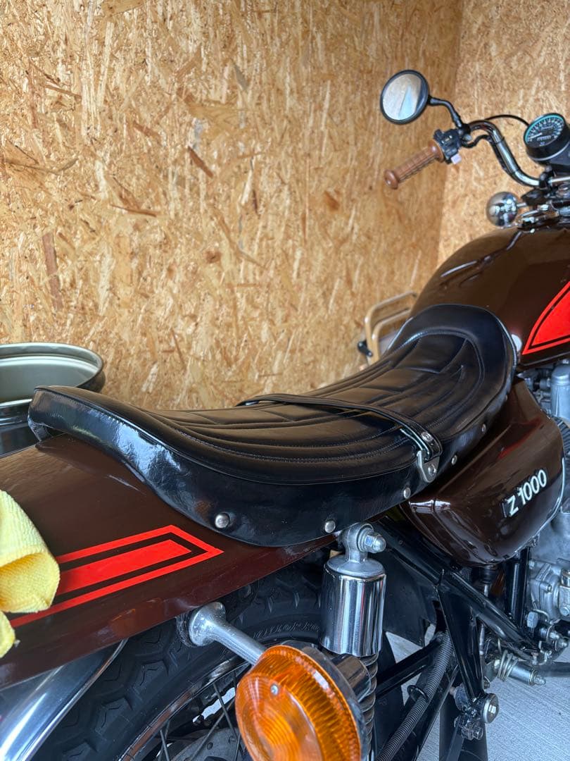 バナナシート Z1 Z2 KZ1000 KZ900 KZ1000ltd黒レザー - メルカリ