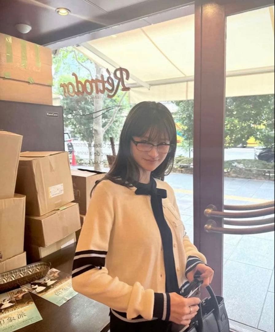 bibiy B. CLUB TIE CARDIGAN ホワイト - メルカリ