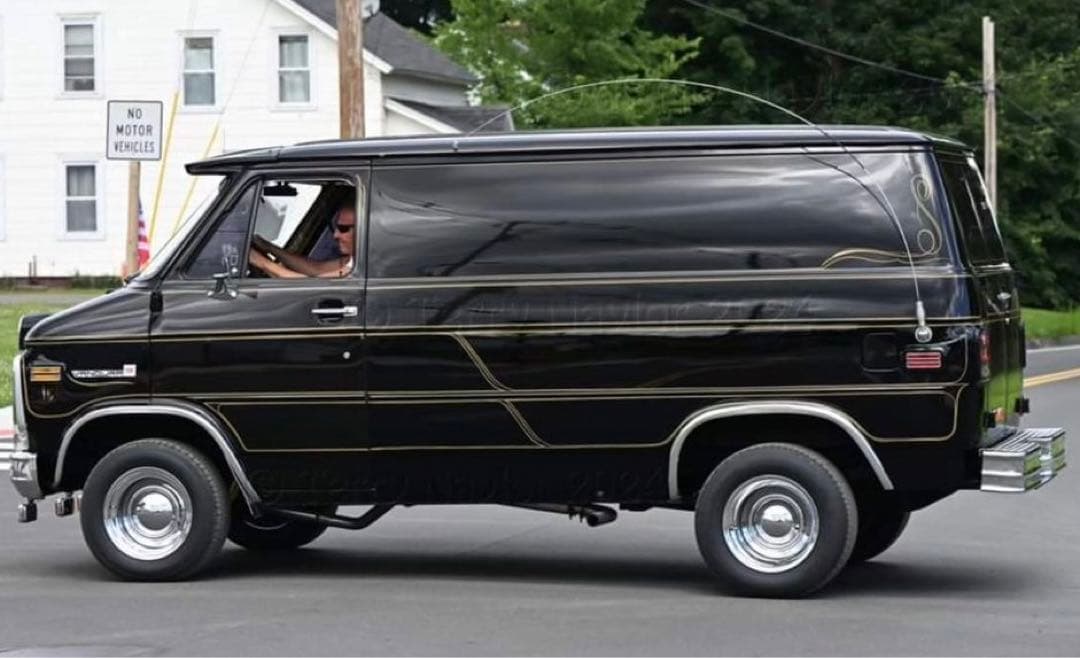 新品・未使用 シボレー シェビーバン 1971-95年 c10 k5 サバーバン